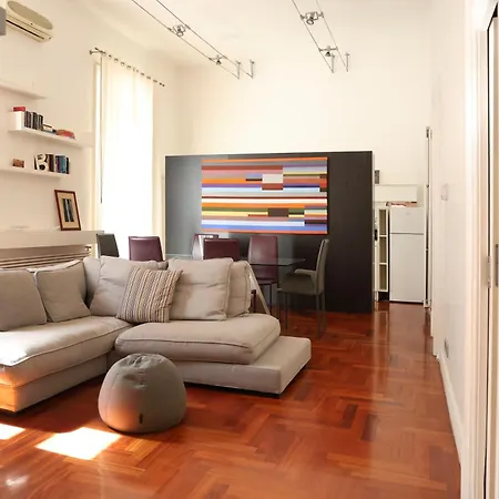 Elegant Apartment At Chiaia By Wonderful Italy-2