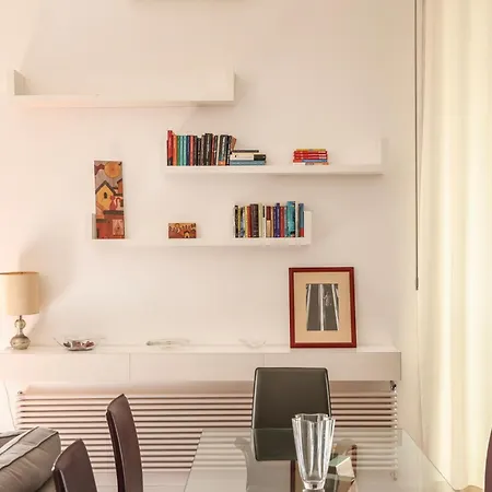 Elegant Apartment At Chiaia By Wonderful Italy-3